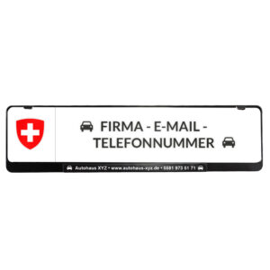 Foto von einem Schweizer Kennzeichenhalter mit Logo, Firmennamen, E-Mail und Telefon